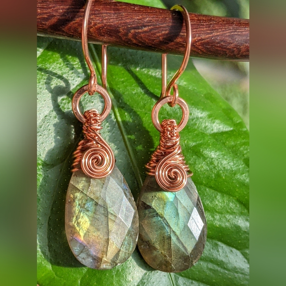 Iridescent Natural Gem Drop Earrings Labradorite Hand Wrapped In Pure Copper - Picture 9 of 15